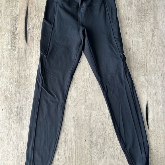 Lululemon Athletica Black align leggings with pockets - Picture 1 of 3